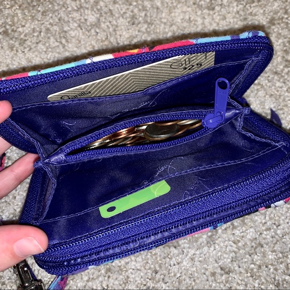 Vera Bradley Wristlet - Picture 3 of 5